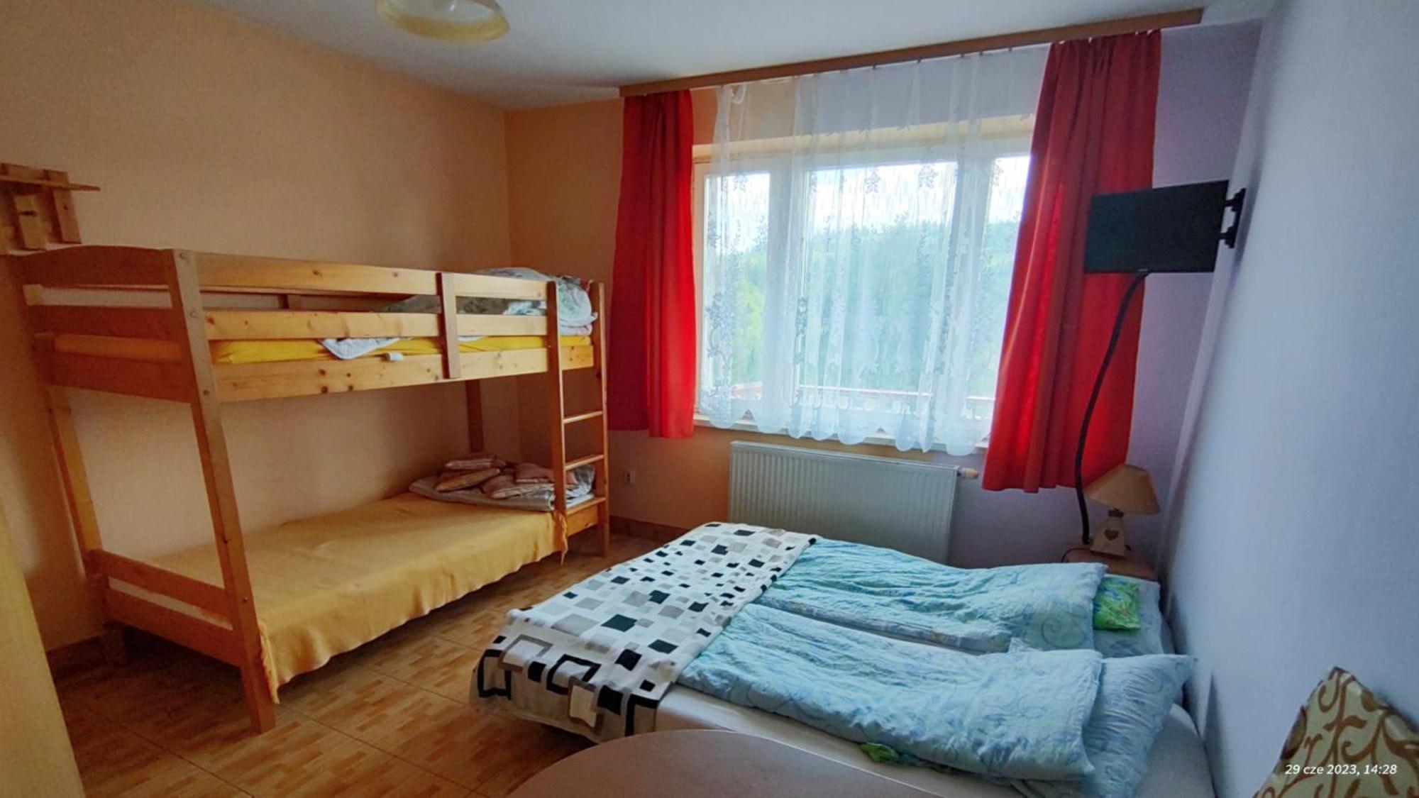 Tanie Noclegi Krysia Falsztyn מראה חיצוני תמונה